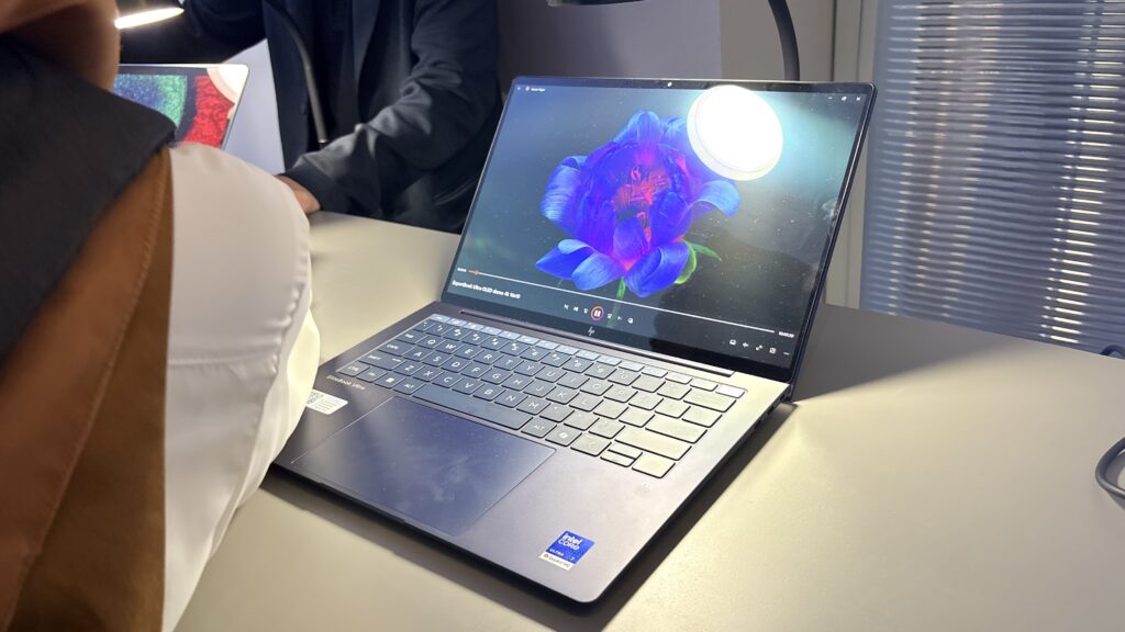 ASUS ExpertBook Ultra